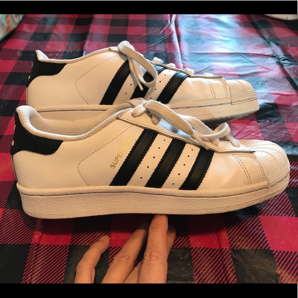 🌟🌟🌟Adidas Superstar🌟🌟🌟 - Picture 2 of 8
